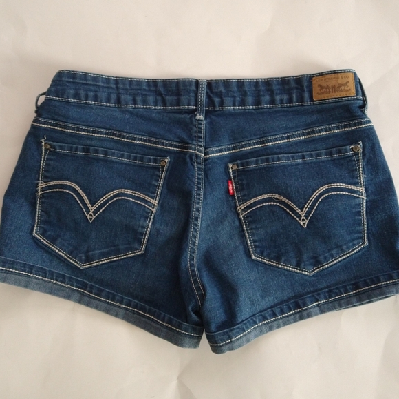 Levi's shorts size 11 juniors - Picture 5 of 8
